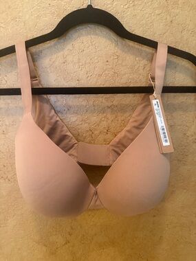 SKIMS Smooth Nude Light Brown T-Shirt Bra